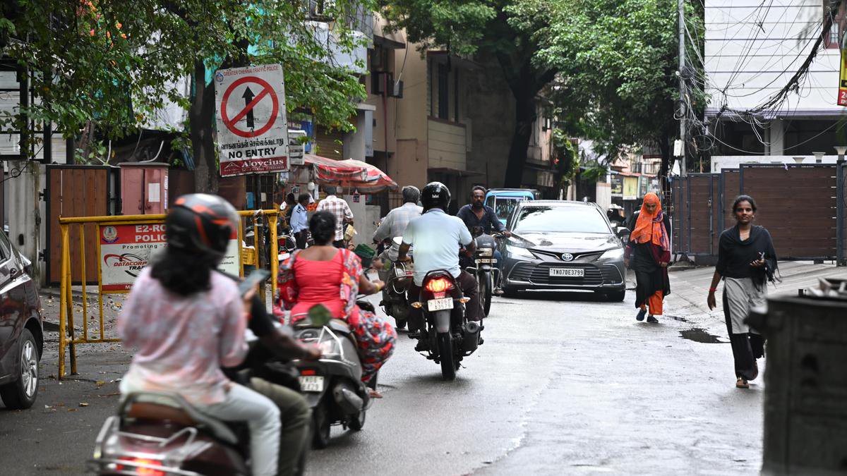Wrong-side driving persists on Chennai roads, putting pedestrians and motorists at risk