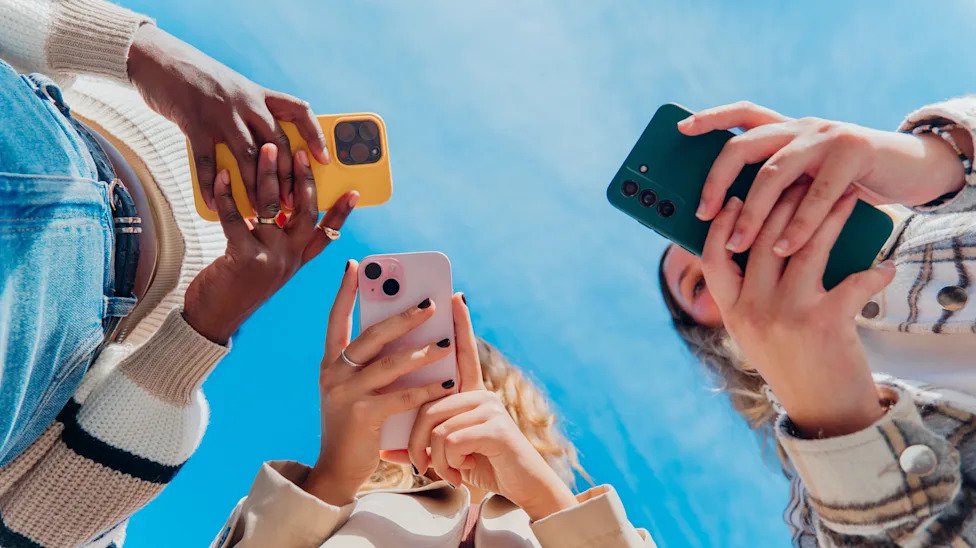 There’s Simply No Point In Buying These 5 Phones Anymore