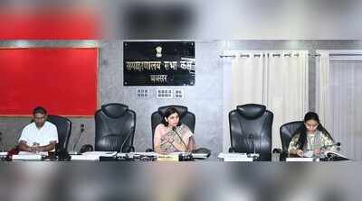 Complete govt building repairs before Diwali: Buxar DM