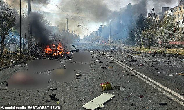Horror as buses are destroyed by Russian strike, killing at least 30 passengers in Ukrainian frontline town