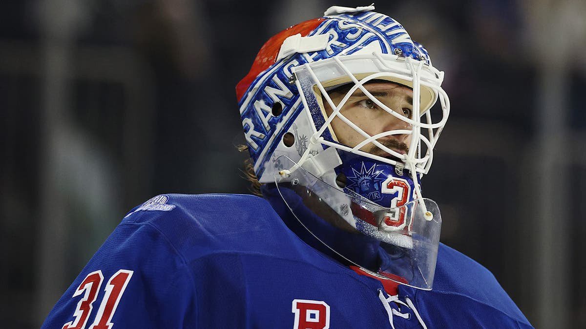 Rangers star goalie Igor Shesterkin out for the season after scary lower-body injury in loss vs Capitals
