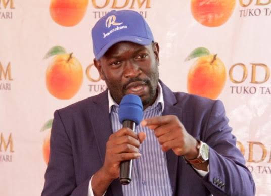 Sifuna Names Ruto’s CS He Respects, Reveals What Impressed Him During Parliamentary Engagements