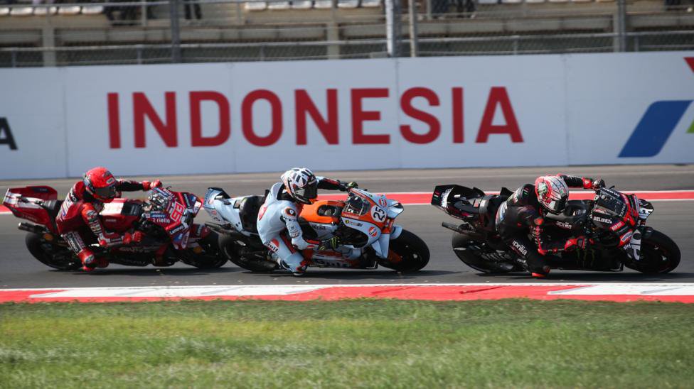 Bezzecchi wins as Martin retakes championship lead