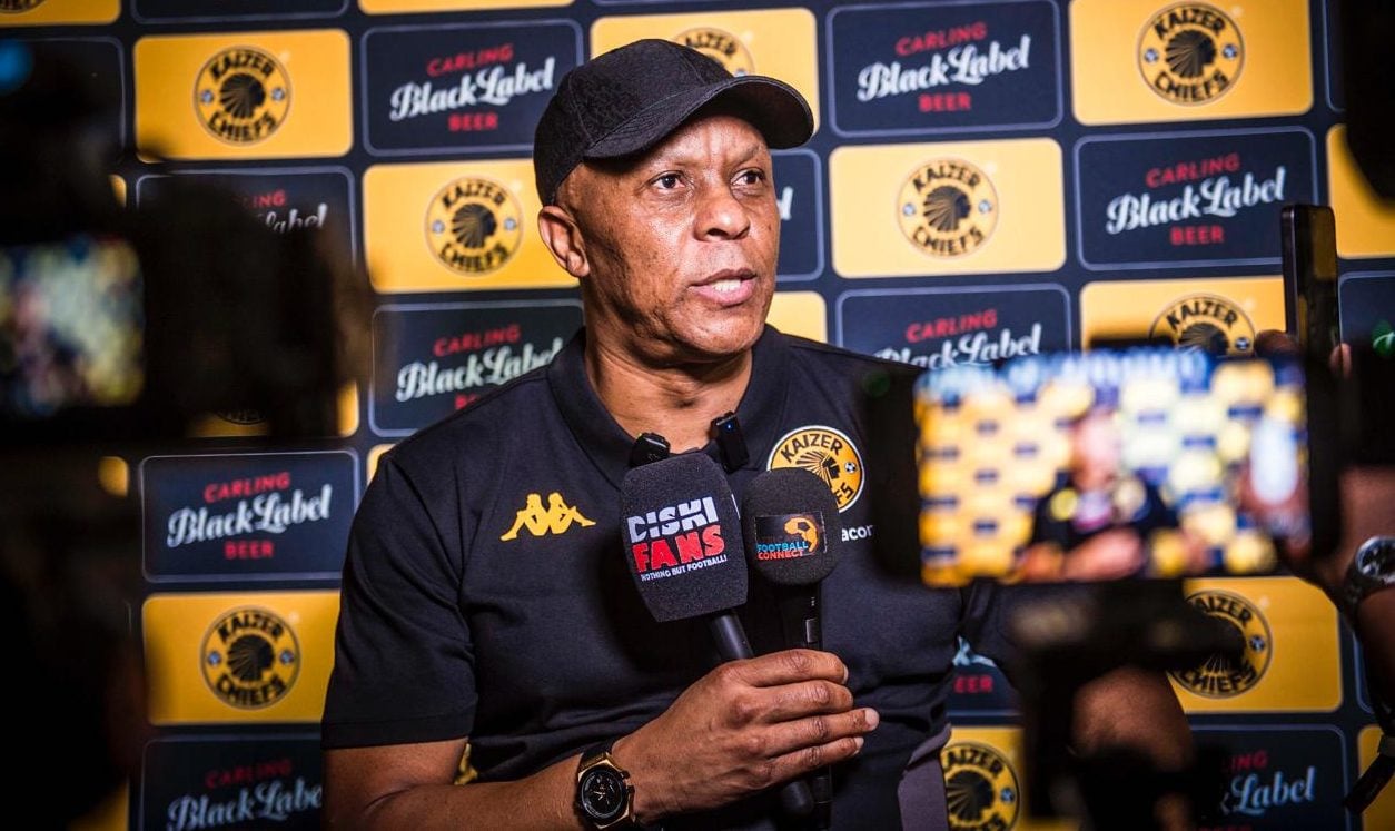 Doctor Khumalo Questions Kaizer Chiefs’ Leadership After CAF Confederation Cup Exit