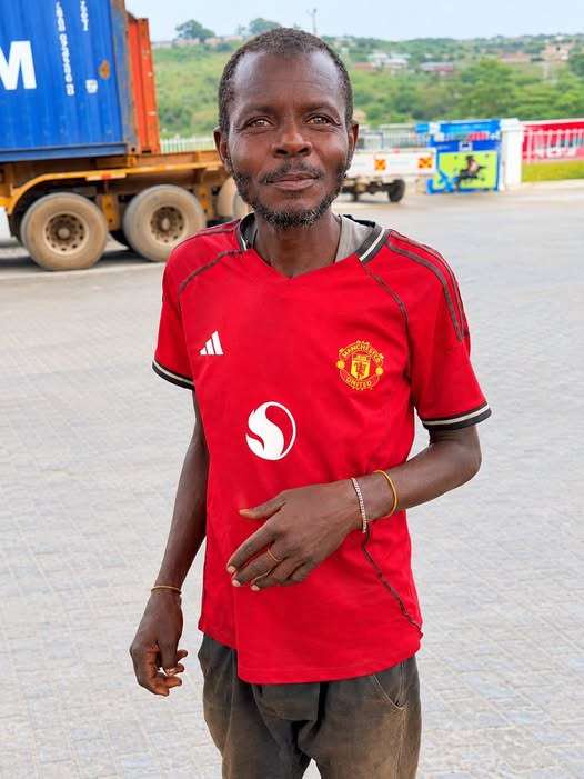 Homeless Kenyan Man With Two Degrees Reveals Earning Just KSh 30 a Day