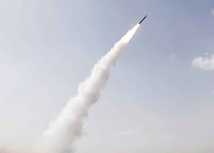 Yemen’s Houthis Claim Ballistic Missile Attack on Riyadh Airport Amid Escalating Saudi Clashes
