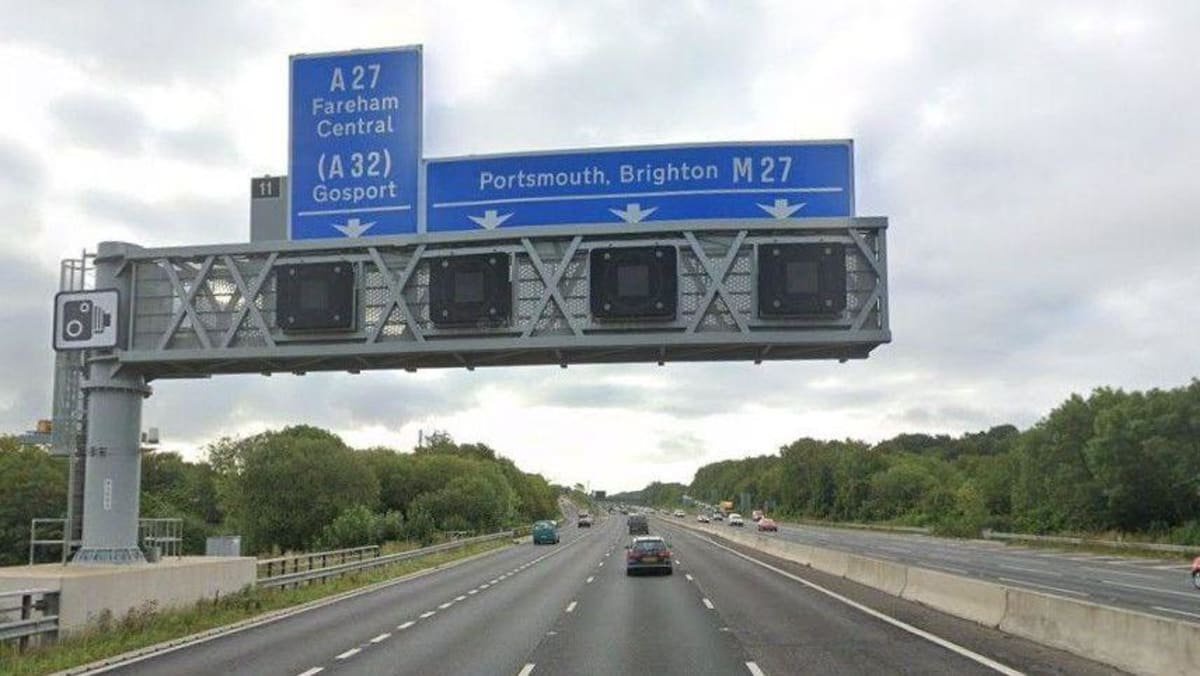 Mercedes driver sought over fatal M27 crash debris