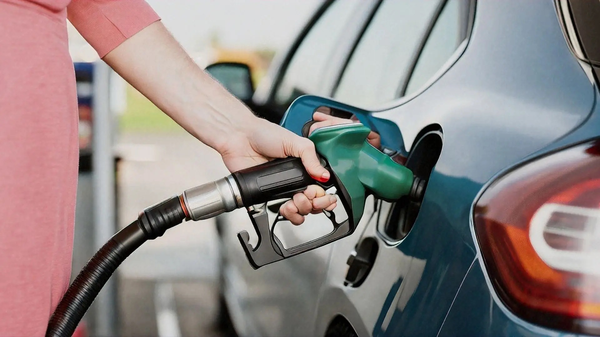 9 Ways You Are Wasting Fuel Without You Knowing