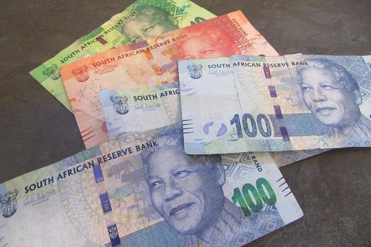 ‘They took R200 from me’: SASSA grant recipients vent ahead of the festive season