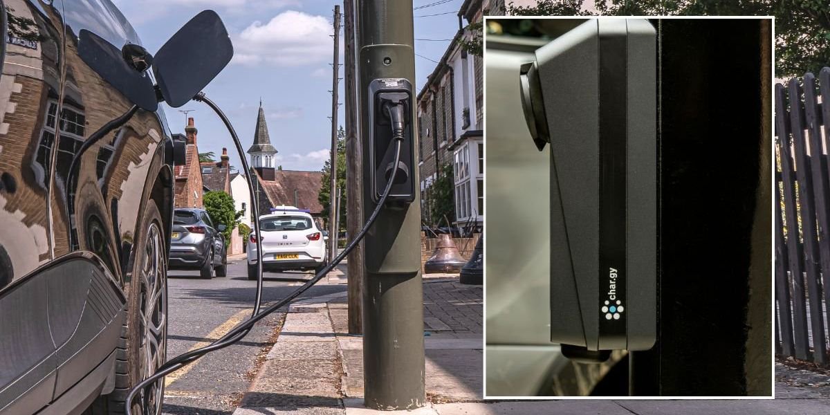 Electric car drivers to benefit from huge expansion of on-street charging – ‘Installing faster than ever’