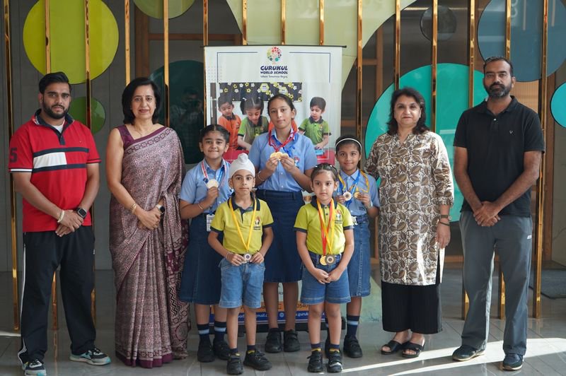 Jasmehak wins 5 medals in skating