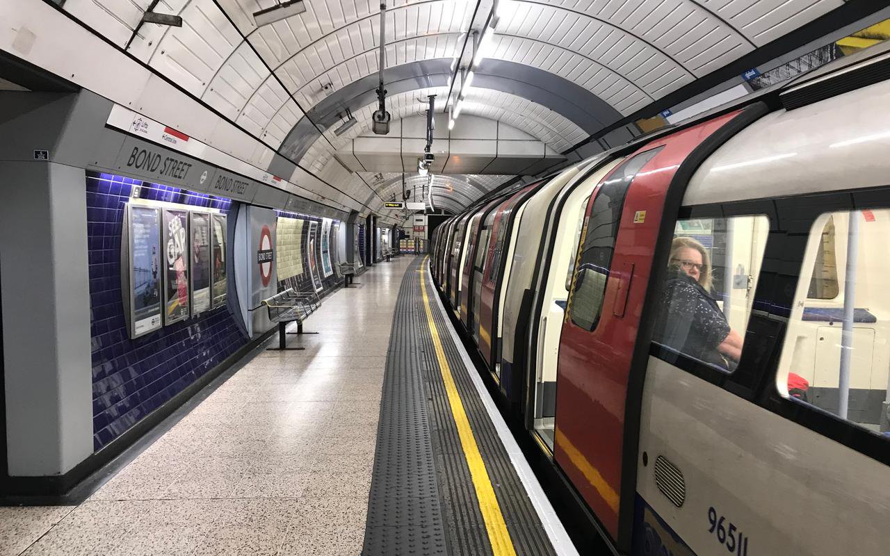 Tube worker ‘faces sack after protecting passenger from violent attack by fare dodgers’