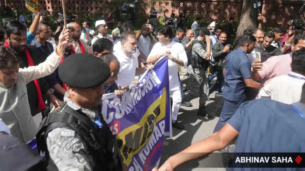 Multiple groups, moving crowds: Why CEC protest became a challenge for Delhi Police