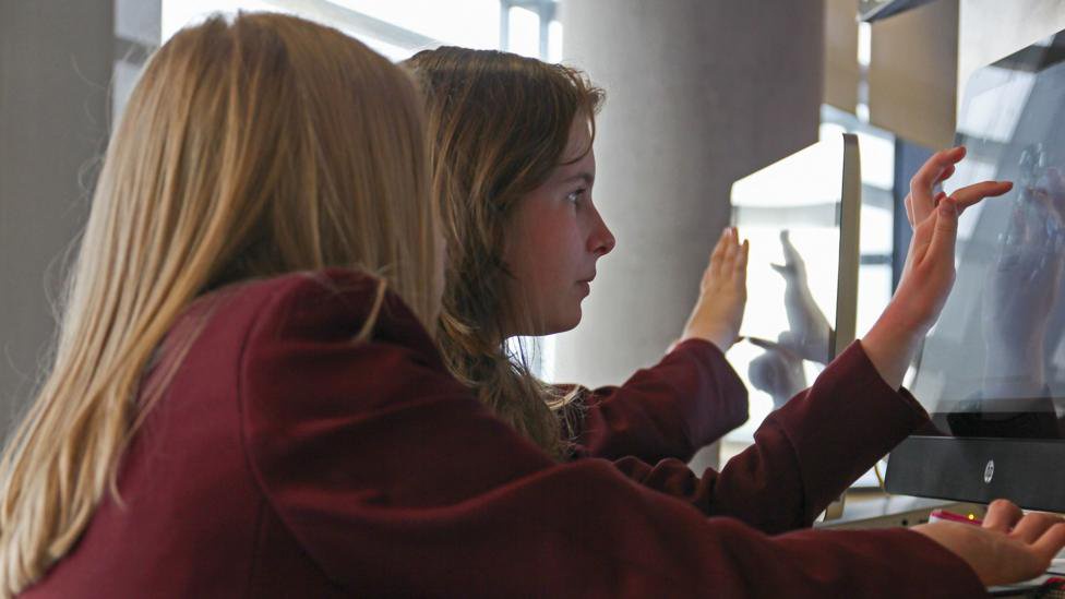 Cut screen time in classrooms to avoid long-term health issues, government urged