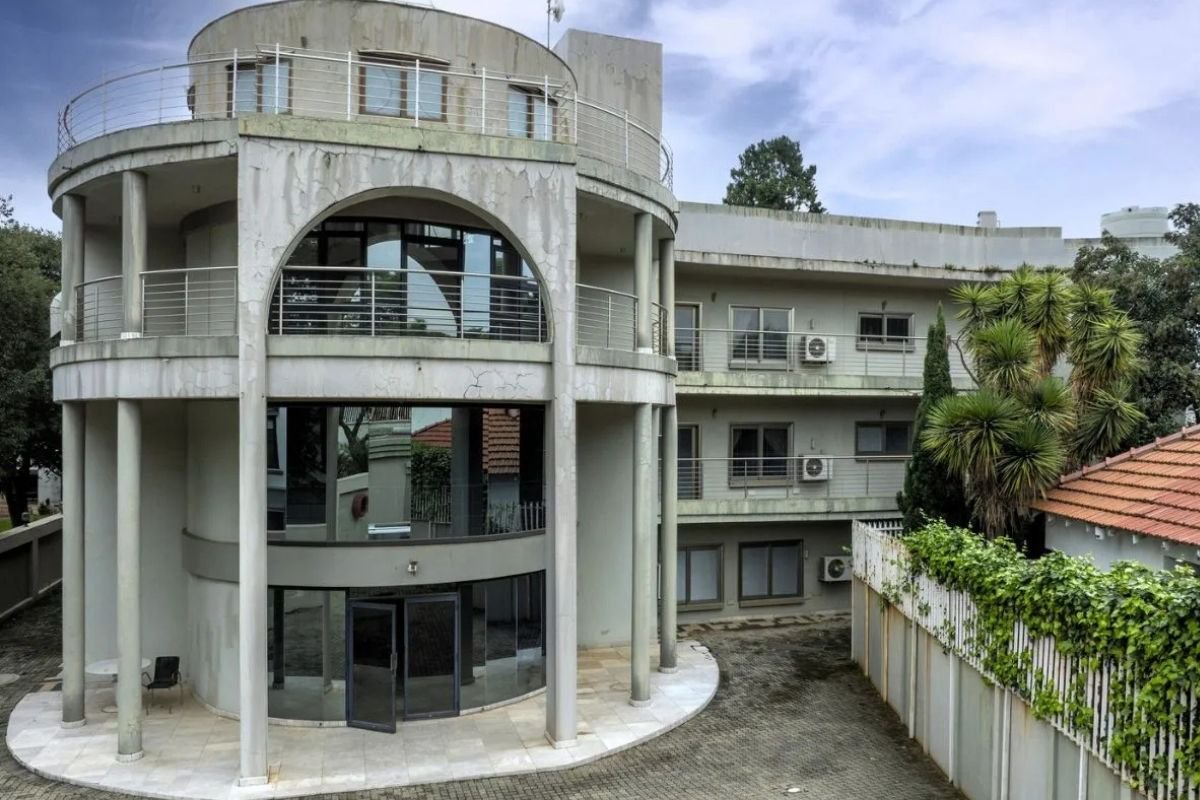 Gupta mansions in Saxonwold back on the market