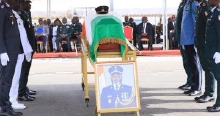 Décès de Fofié Kouakou : L’armée rend les honneurs militaires au Colonel-major