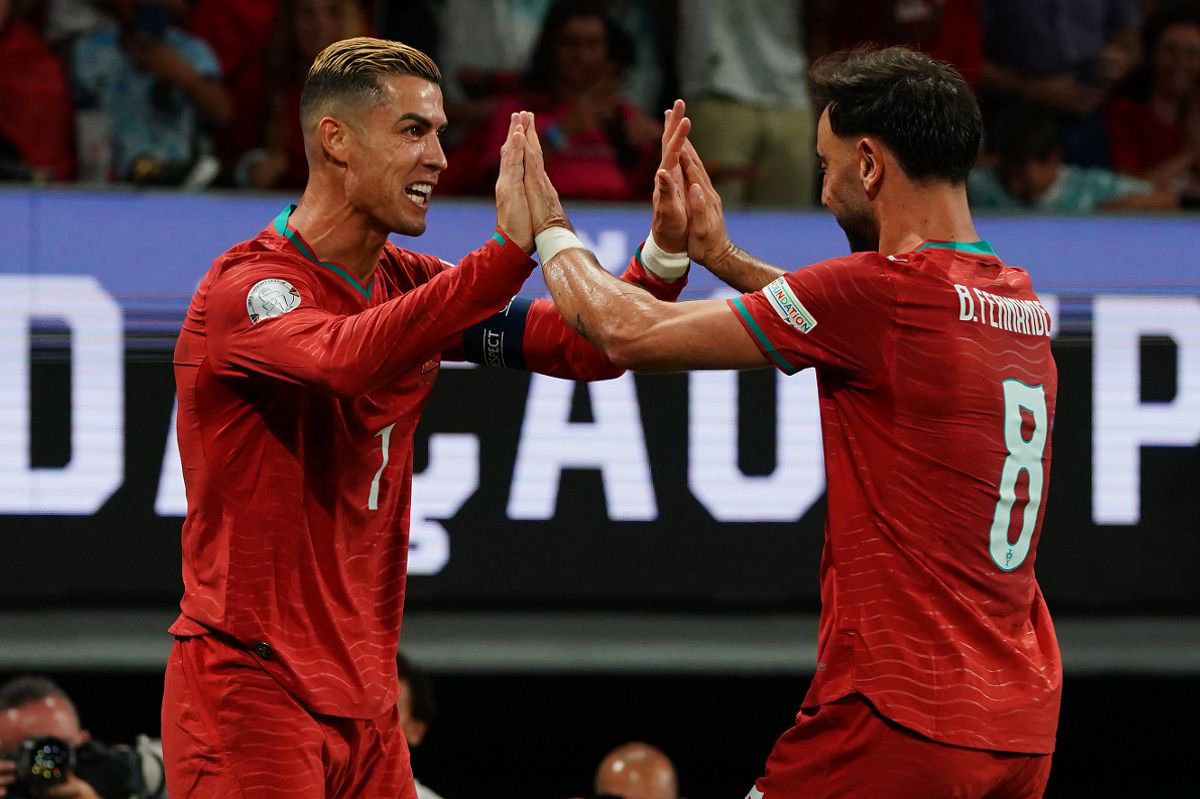 Bruno Fernandes changes his Cristiano Ronaldo tune after refusing to take Man Utd stance