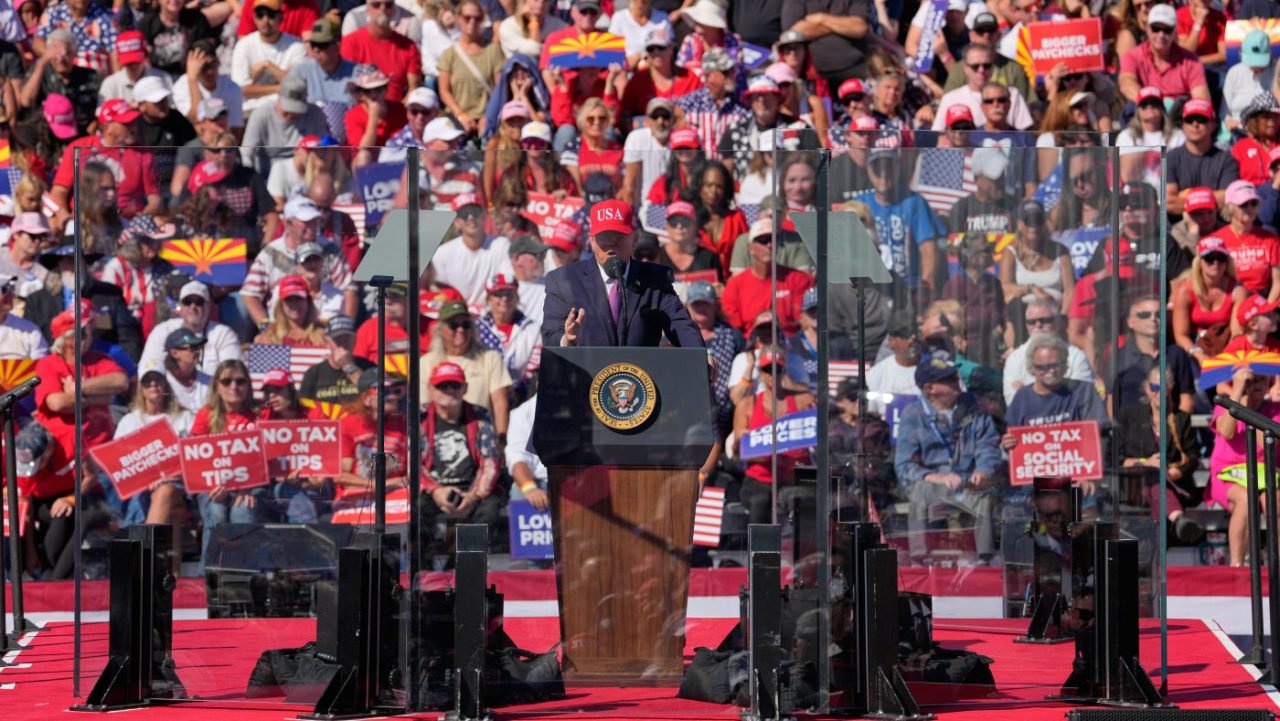 Trump says leakers should be shot: ‘They’re the scum of the earth’