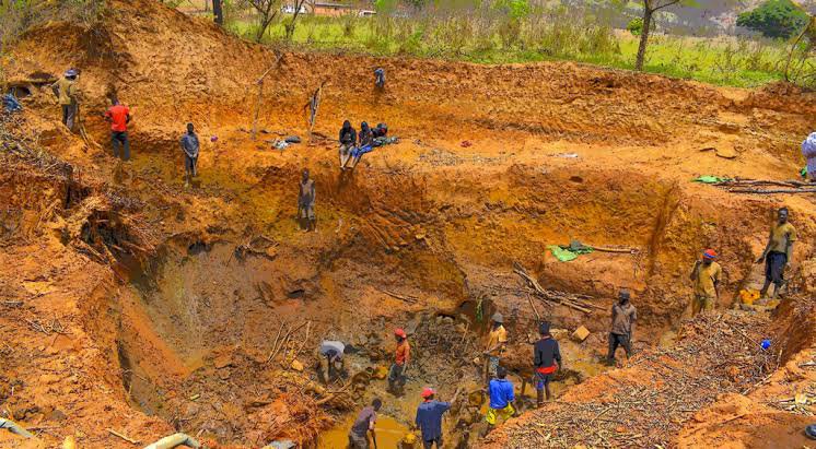 Govt cracks down on illegal mining