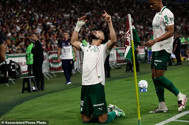 Palmeiras beat Fluminense 2-1 away in Copa Libertadores semifinal