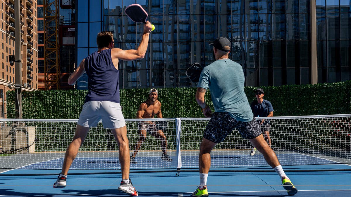 Love pickleball, but your knees have swelled? Here’s what to do