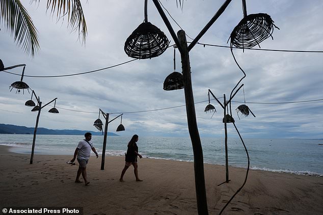 Death toll rises to 6 as Hurricane Simon and Rachel remnants unleash floods in Mexico