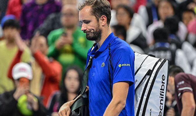 Daniil Medvedev stripped of ranking points and loses £165k after being disqualified