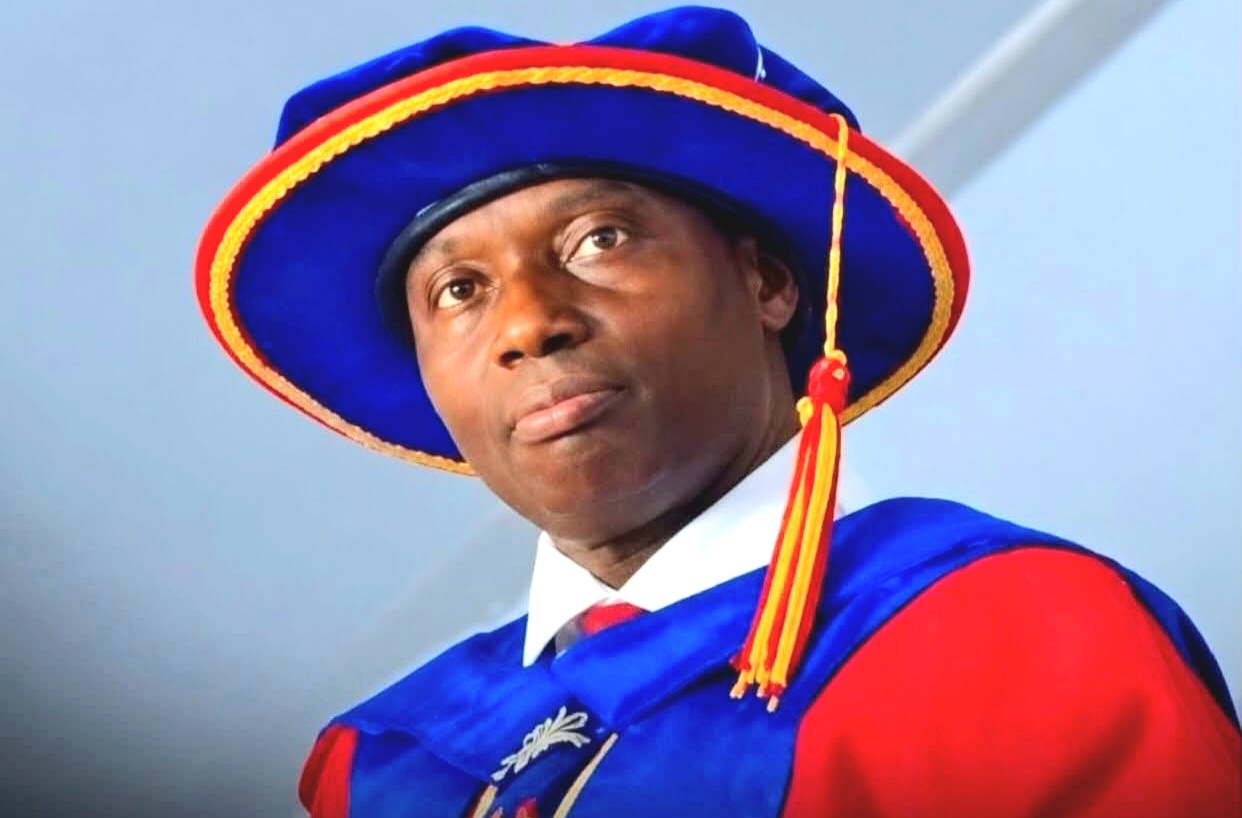 RIP: A Married Lecturer Walks Into A Lodging With A Sidechick Before He Collapses And Dies