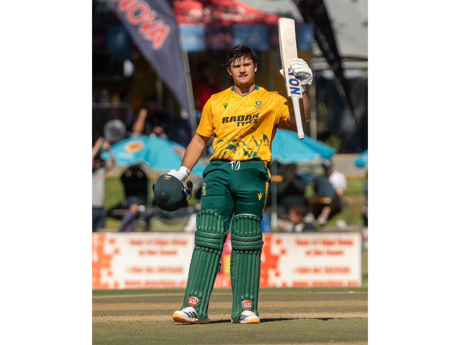Lhuan-dre Pretorius breaks Chris Gayle’s record for highest individual T20 score with unbeaten 188