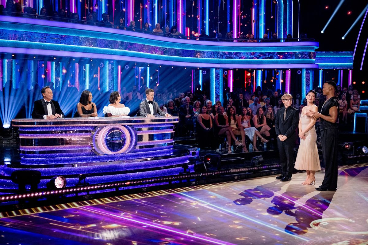 Strictly’s Emma Willis ‘glosses over’ Anton Du Beke’s Josh Widdicombe quip