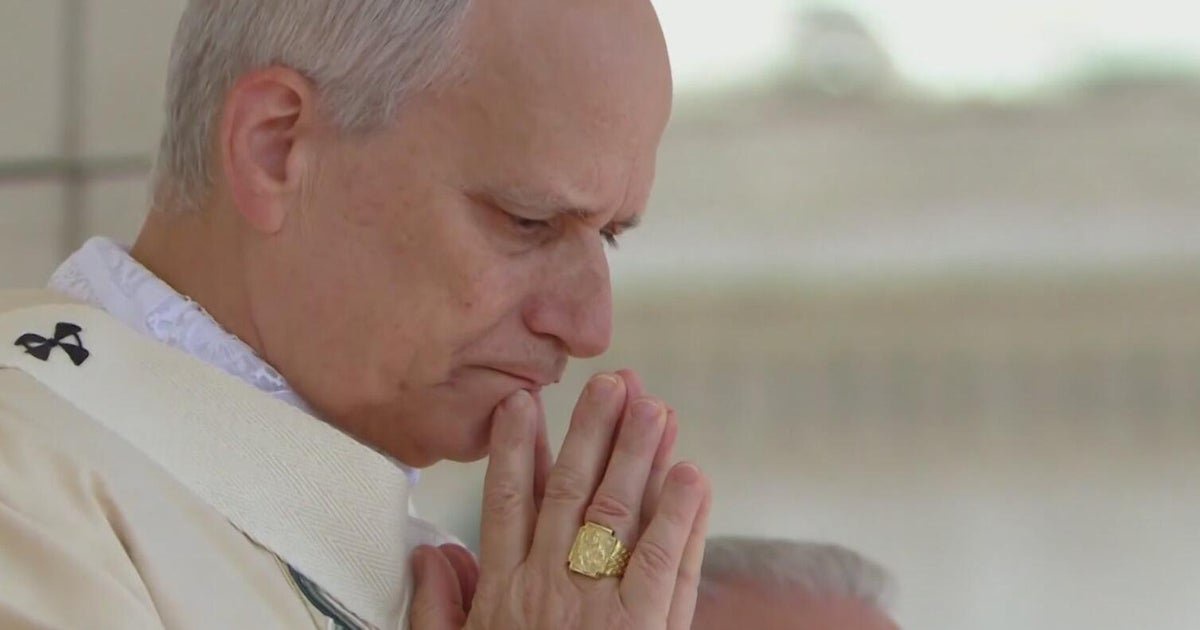 Catholic faithful dedicates rosary prayer to Pope Leo