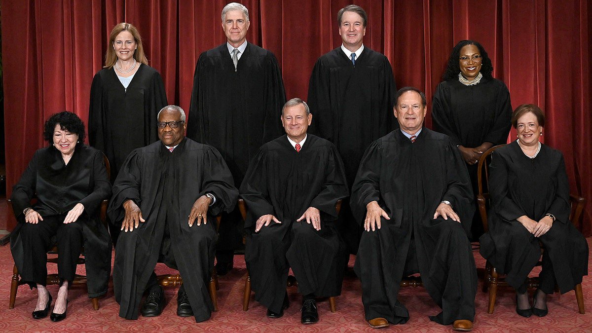 Americans clash over Supreme Court expansion as fight over 9 justices heats up: ‘Let’s pack it now’