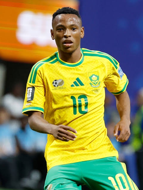 Mofokeng Turned Down R15,000 a Month to Join Pirates for R6,000