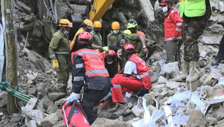 Nairobi: Joy as Expectant Mother Is Pulled Alive From Debris as Husband Waits Anxiously