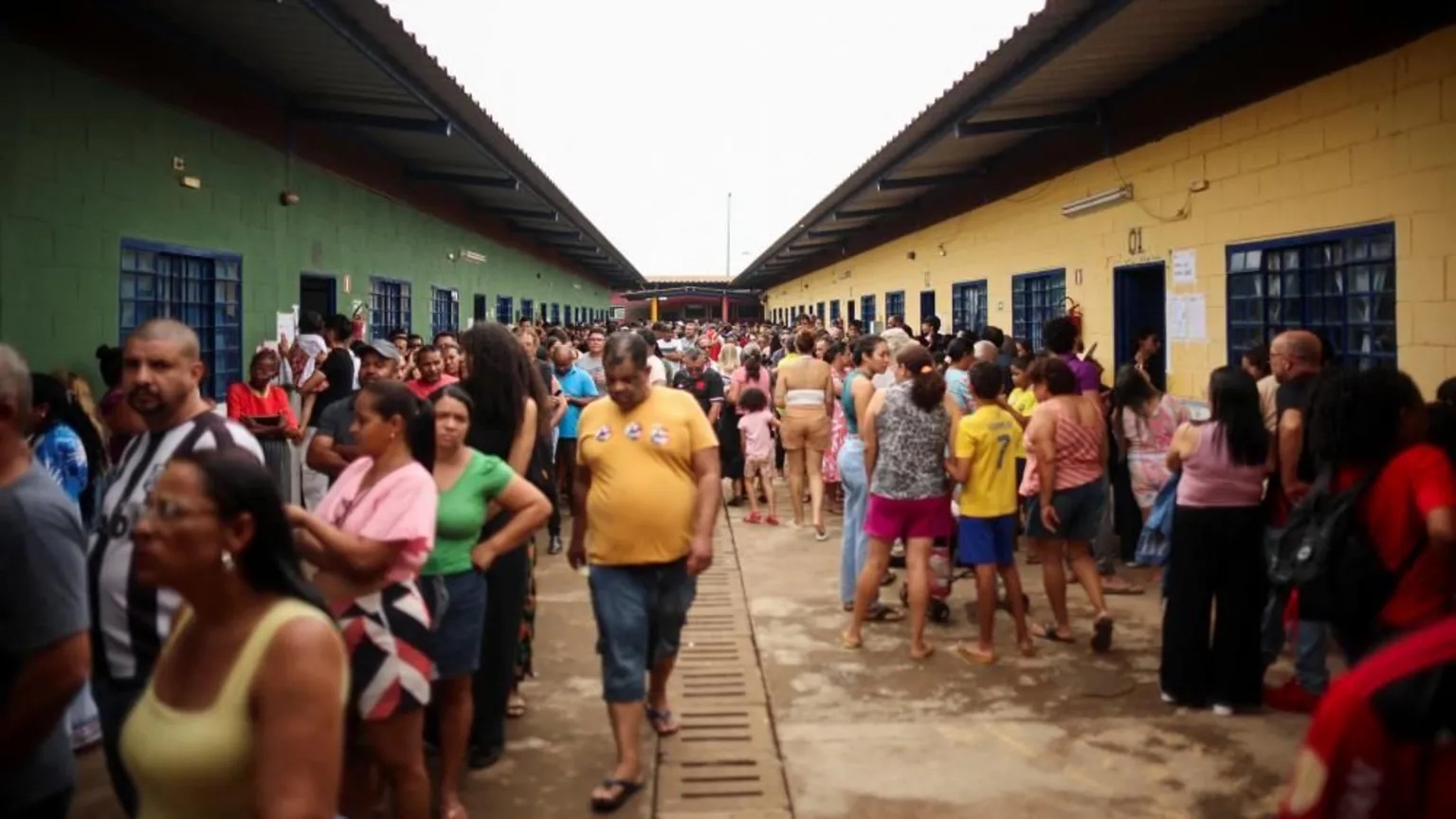 Polls close in Brazil as Lula and Bolsonaro remain neck and neck