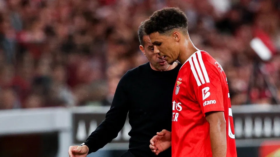 Benfica’s Alexander Bah exits due to family issue, Marco Silva praises