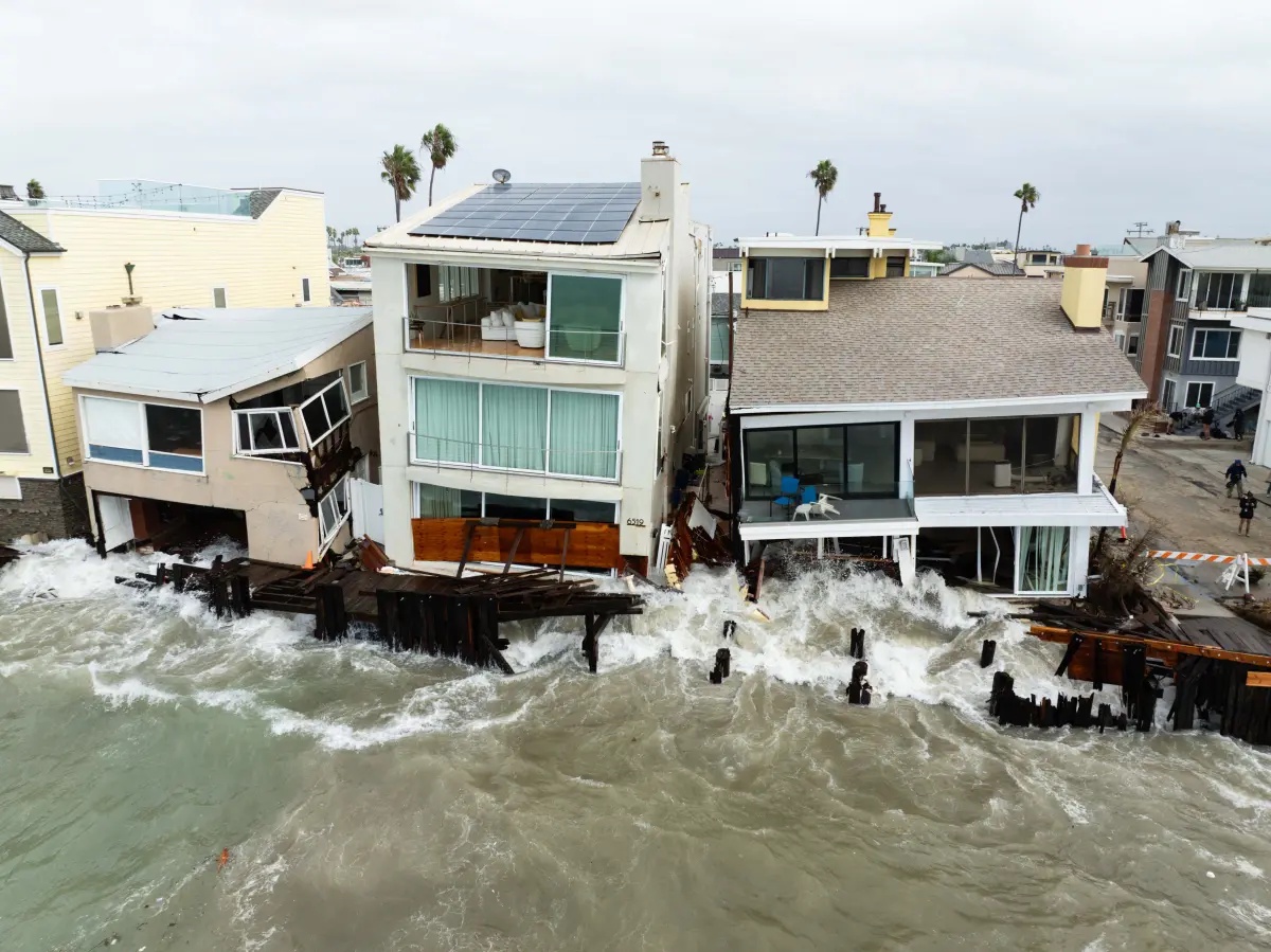 Heavy surf, red-tagged homes, a battered boardwalk: Long Beach confronts costly climate reality
