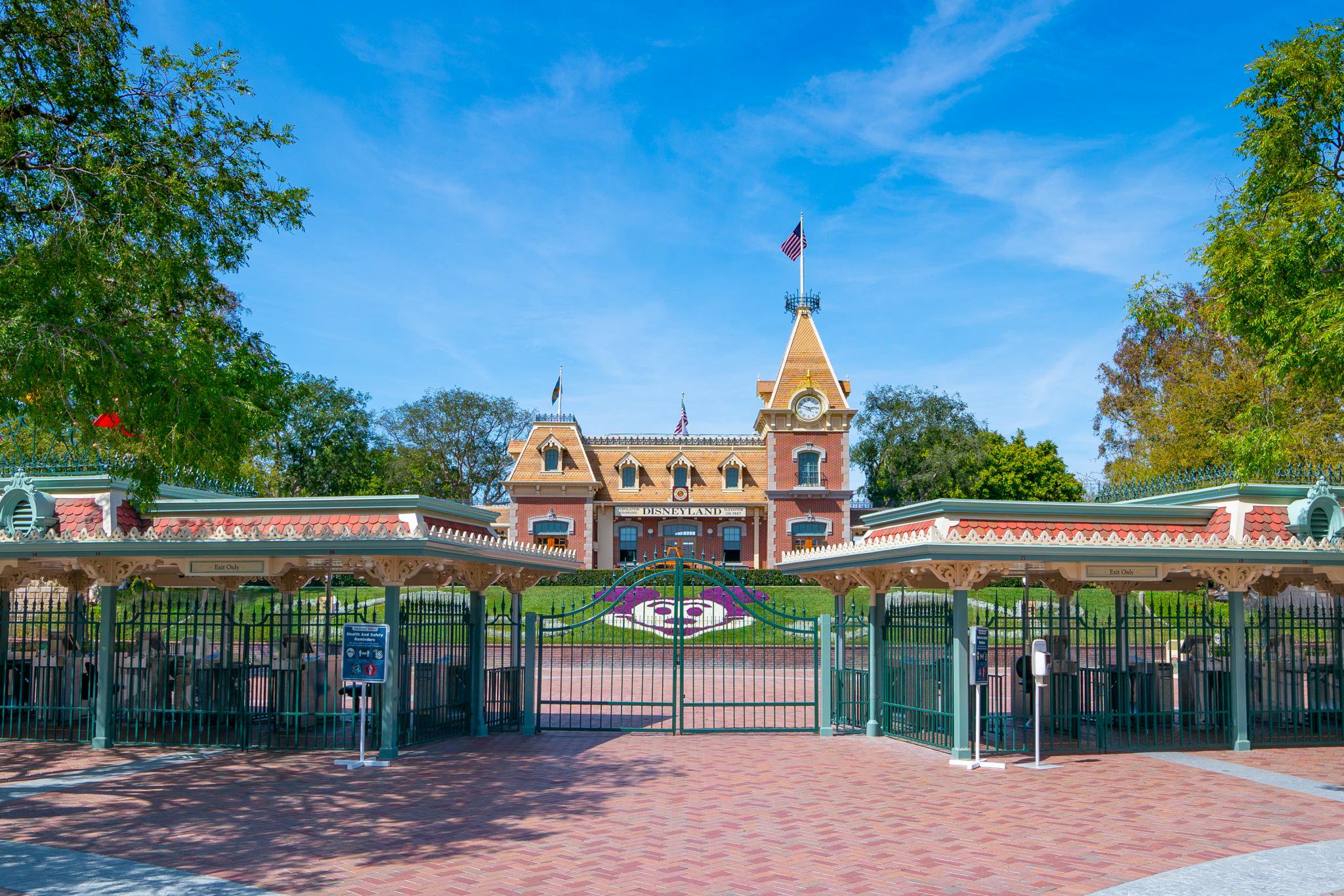 Disneyland destroys 71-year-old piece of park history