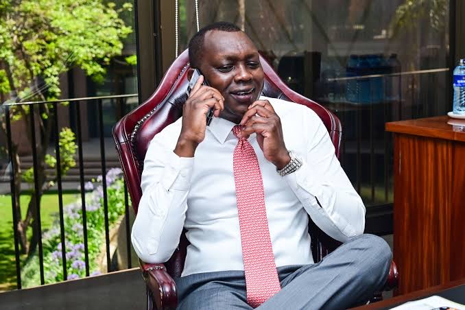 Oscar Sudi Spotted With KSh 600,000 Samsung TriFold Phone as Kenyans Debate Its Value