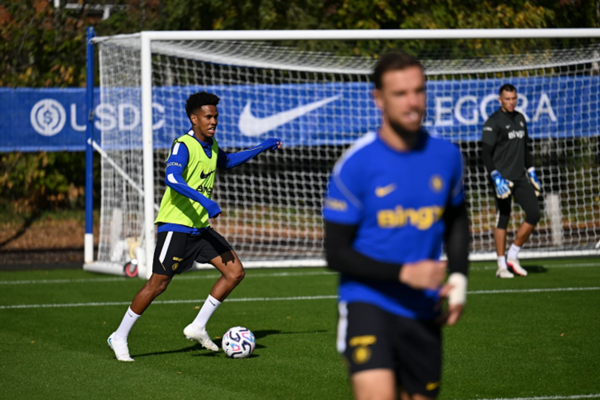 Cole Palmer and Maxence Lacroix moment spotted in Chelsea training as Estevao Willian makes case