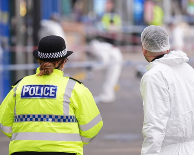 Four arrested after police officer shot in foot in Nottingham
