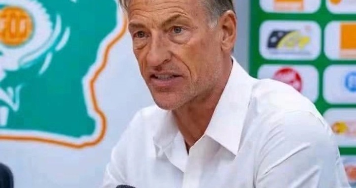 Toujours en chemise blanche : Hervé Renard dit enfin toute la vérité