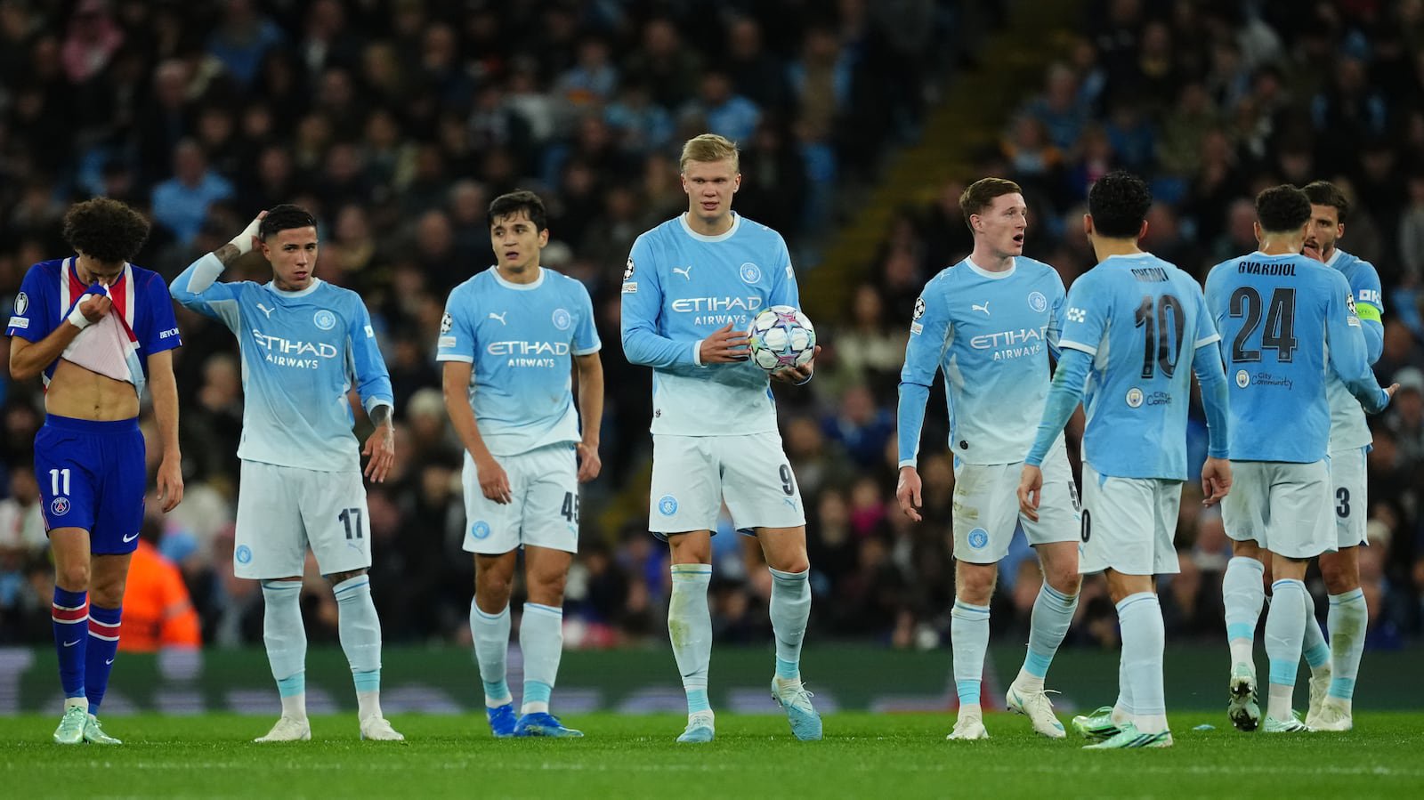 Manchester City slip to Paris St Germain in Etihad thriller