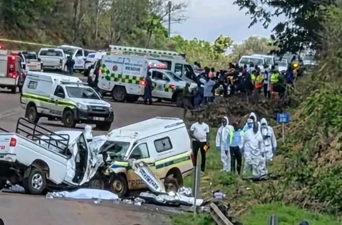 Devastating Crash on R524 Takes Lives of 3 Police Officers, 2 Prisoners, and a Bakkie Driver in Thohoyandou
