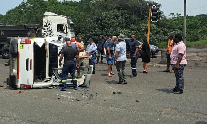 Multiple injured in separate accidents on R34