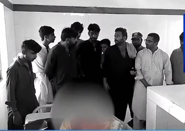 Five dead in armed clash between rivals in Larkana