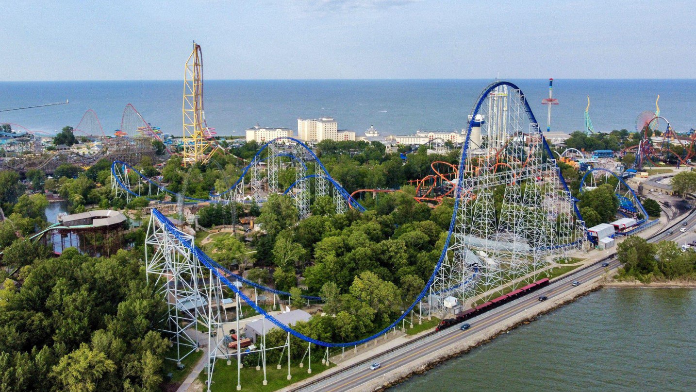 Six Flags closes down rollercoaster as bracket comes loose just days after dad’s death in plunge from another ride