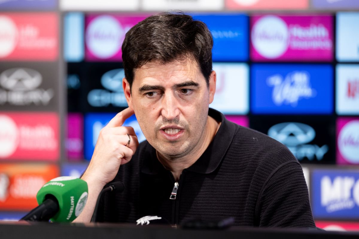 Liverpool news: Andoni Iraola forced to defend second player as Reds ready to raid Prem rival