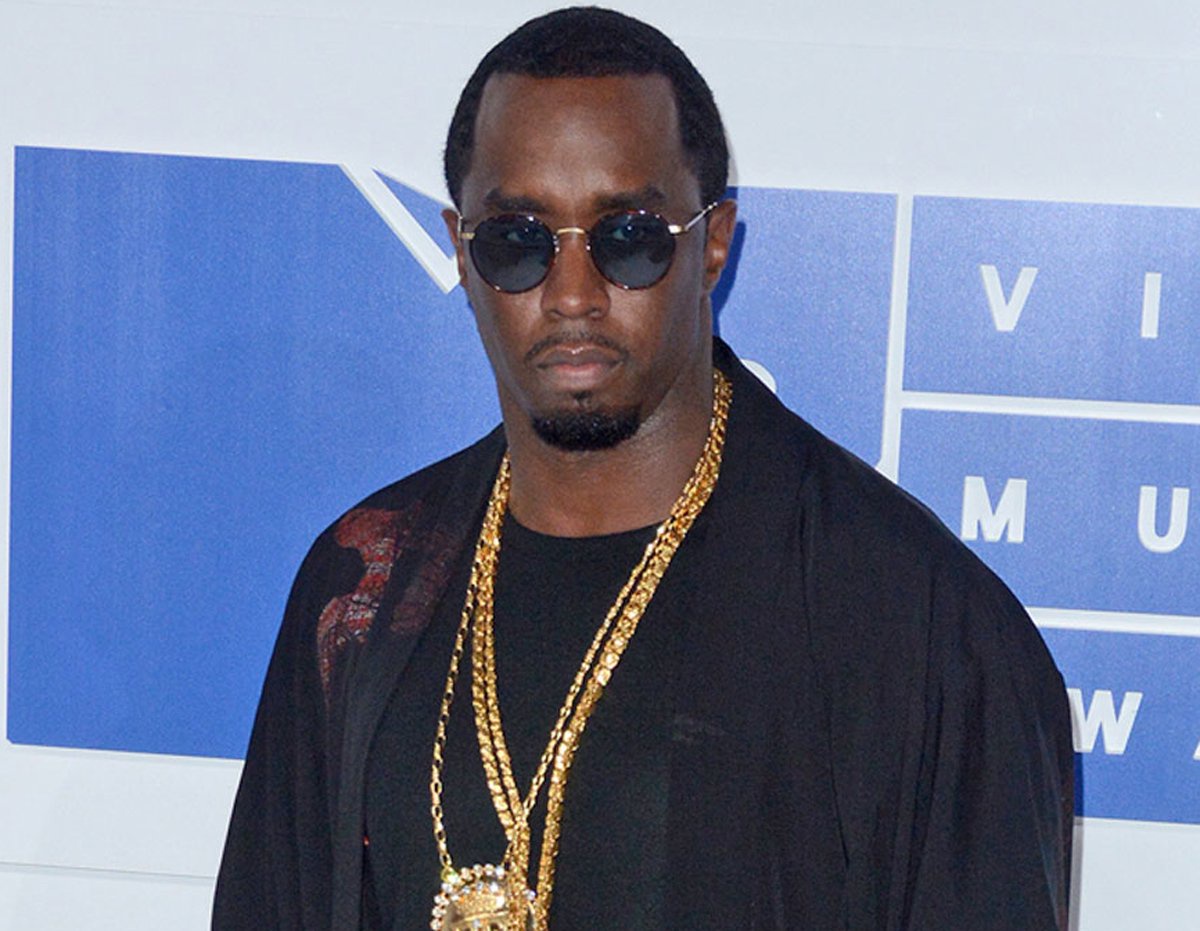 Diddy RUSHED To Hospital — How Did He Get This Injury??