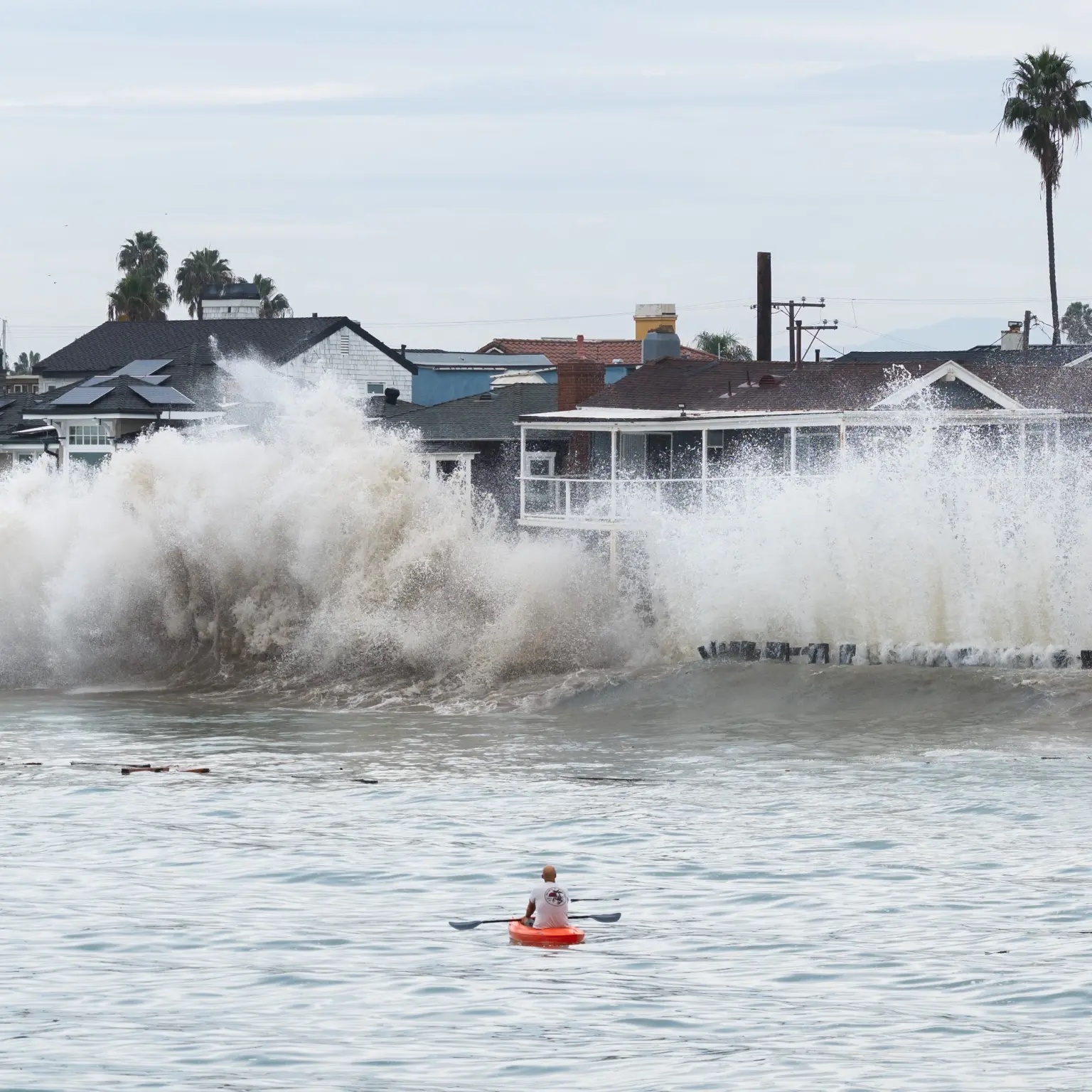 Southern California battered by strong winds, rain and damaging coastal flooding as Rachel makes landfall